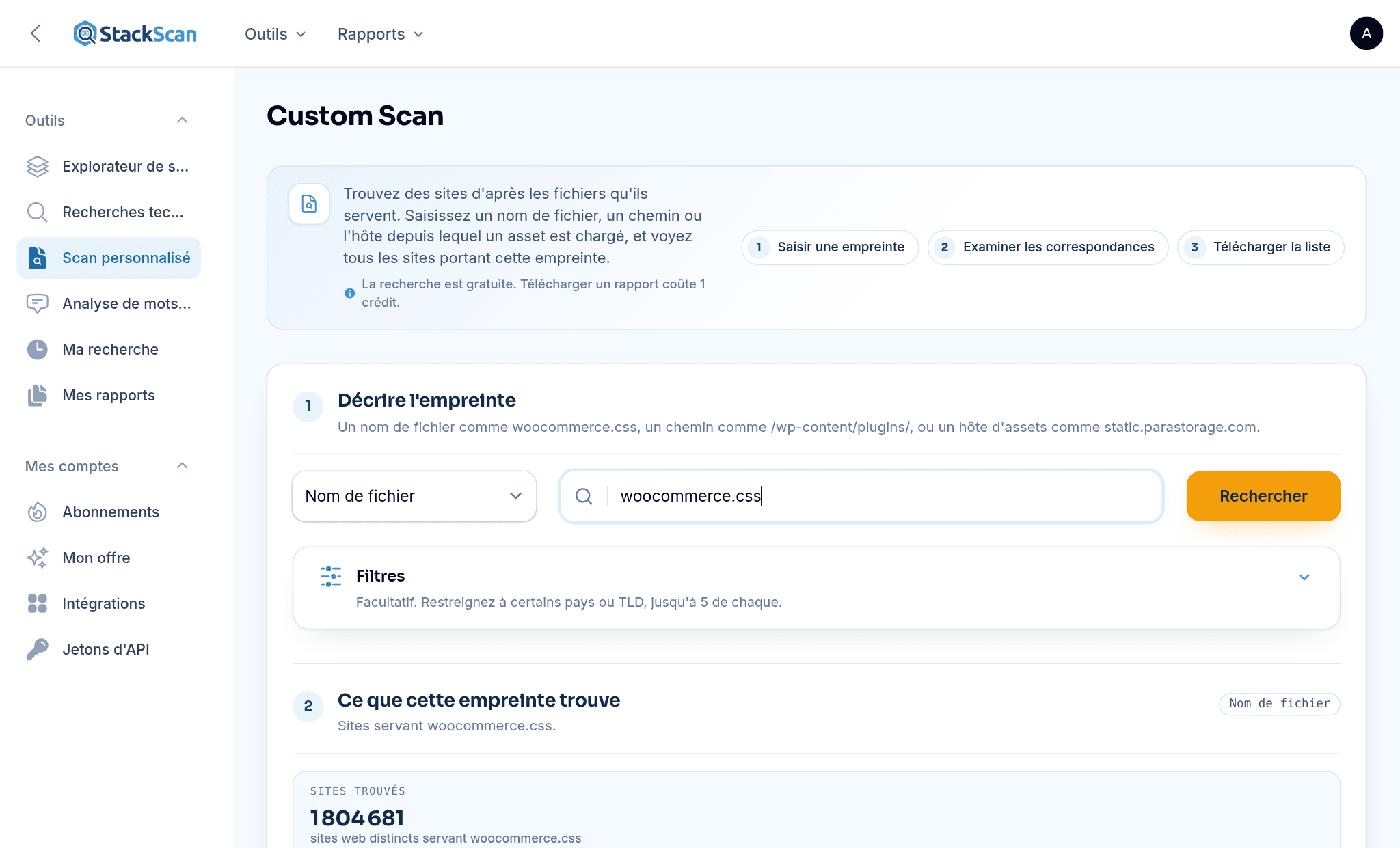 Scan personnalisé de StackScan : recherche dans l’index des actifs pour woocommerce.css et trouvant 1 804 681 sites web, avec une liste d’échantillons montrant le domaine, le pays et le TLD